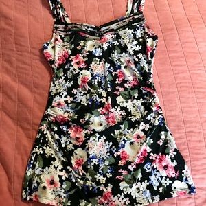 White House Black Market floral tank